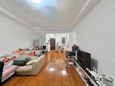 万达茂地铁口 电梯顶楼复式 买一层得两层 看房方便