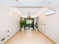 御澜雅苑 双卫生间 车位充足 电梯房 正南朝向