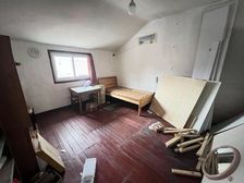 出售黄浦,二级旧里木质结构拎马桶动迁快破破烂烂的一段