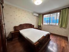 一楼带垫高,下雨不潮湿,全明户型,满五 ,随时可看有钥匙!