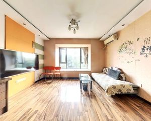 水岸丽舍2室2厅东南