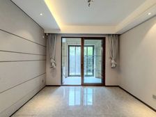 地铁600米,次新洋房社区,中 央空调+地暖+新风, 诚意卖