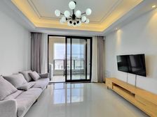 小区品质高+地铁口100米+业主诚意出售