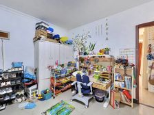 房东置换,诚心出售,可以再谈,欢迎看房,随时恭候。