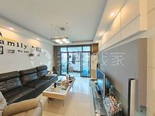 此房满五年,精装修,中间楼层好位置,可拎包入住