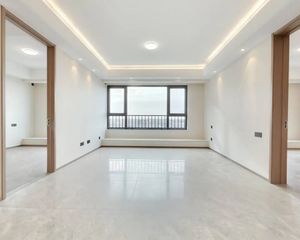 当年京西南的5万+的品质豪宅如今3万+,宋式园林,随时可看。