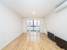 莱诗邸总共9套,稀缺4房,高区视野无敌带产权车位,一买永逸