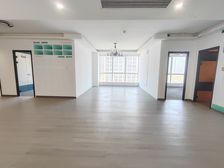 国贸永安里建外西区,188平,580万,全东向,落地窗,可谈