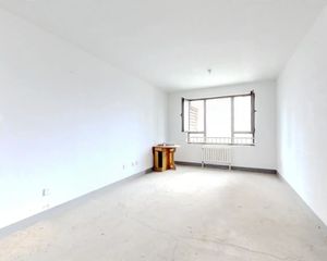 M4.M8地铁口中海地产次新小区毛坯新房未住过