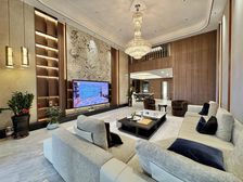 新出|华侨城500万全新豪装别墅|捡漏价|3层6房|即买即住