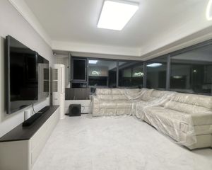 地铁300M 转角大飘窗 全屋定制家电家具 一天没住婚房!
