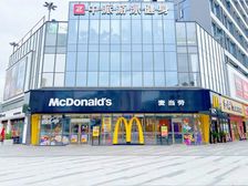 海珠区万达广场18米面宽麦当劳!年租金28万每年5%上浮!