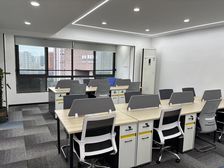 嘉州国宾城精装办公 全套家具配齐 可注册随时看房