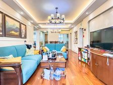 交小书包电梯三房 142.48平3居 南向精装修 着急出售