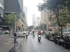 业主诚心出售 罗湖宝安南路 餐饮正街铺 45平 卖380万