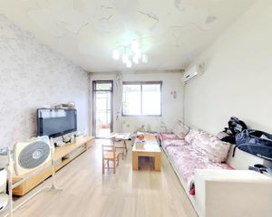 澳龙名城3室2厅东