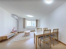 9.28 好房出售 243起拍 海淀小西天精装两居 满五住宅