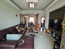 金海苑 电梯房 临地铁 南北通 装修好 置换诚售 !