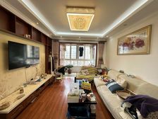 急急急 电梯凤凰楼层视野开阔 自住豪华装修五十个带车位 好谈