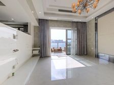 光大景湖时代城:花园中间 两梯两户 位置好 成熟完善