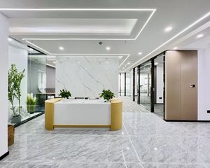 急售环球南区精装办公室 户型方正 朝外看公园 产权干净可自用