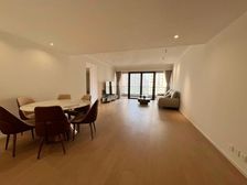 送产权车位 二次装修拎包入住 楼层适中正看中心水景 诚售