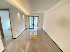 一手买进未出入住 看房随时有密码 中楼层 急出