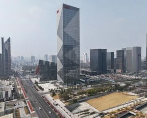 东部新城小面积150平写字楼直售。方正。得房率72