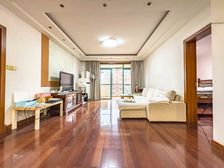 龙华标杆!盛大飞机户型三房,改善必看,配套成熟,一步到位。