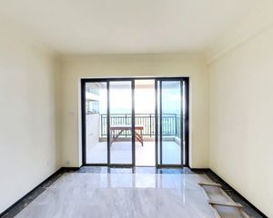 碧桂园凤凰城中间楼层户型方正采光好送家具家电
