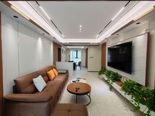 悦澜天地大四房,中央空调加地暖,房东精装未入住,