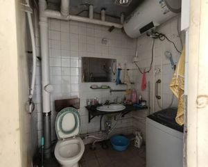 普庆路136号院 南北通透两居 省医院宿舍仅48.5万