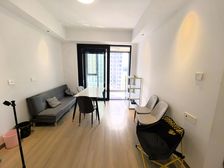 105板块,临港天宸精装电梯3房2卫,次新房拎包入住,