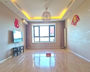 金隅观澜时代 三室两厅两卫 周边配套齐全 交通便利 采光好