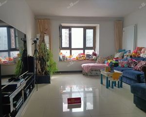 畅椿阁 三室两厅两卫 周边配套齐全 交通便利 采光好