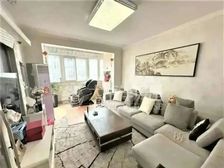 双卫格局 密度低 环境优美 临地铁 满五 南北通透