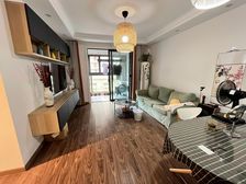 满五 正南 3室2厅 馨雅名庭(西区)