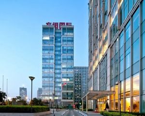 望京核心区 方恒国际丨整层 四面采光丨诚意出售丨随时可看房