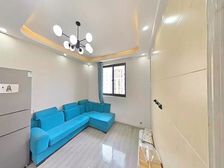 满五 次新小区 电梯房 近地铁 出行方便 南北通透