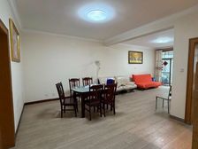 一楼带院子 产权房 两房两厅 拎包入住 手慢无 可做三房