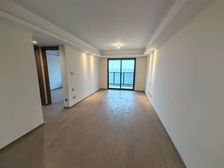 奉发宝龙广场 2室2厅1卫 精装修 135万元