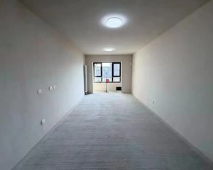 樱花北街16号院电梯小区中间楼层格局通透停车位免费