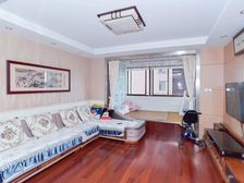 眞盘实价丨板式三房 超大客厅 环球港附近 交通便利 居家装修