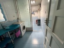 解放路 城市花园 三室二厅 满二 简装 二楼 二楼