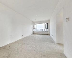中粮鸿云 3室2厅 东北