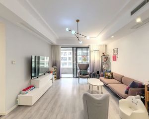檀香山公园里 南二环地铁口采光充足带空调地暖新风西南朝向