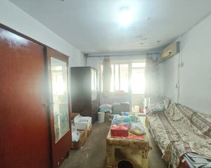 潞河 运河西大街137号院 客厅有窗户 2居 低楼层