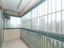 看陆家嘴三件套,瑞虹大平层,附带保姆房,4开间朝南,看房随时