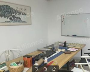 西工区王城公园 地铁口 富雅东方旁 70年产权公寓 朝南