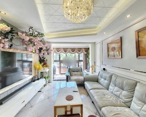 蓝光花满庭三期北区 3室2厅 南